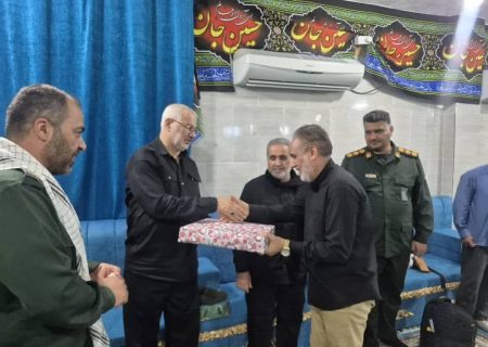 تجلیل از مردانی که در میانه چالش‌ها، با نگاهی انقلابی برای آبادانی مرزها و شهرها ایستادگی می‌کنند.