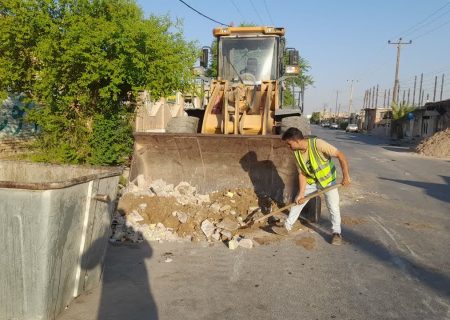 جمع آوری نخاله های ساختمانی توسط شهرداری بستان